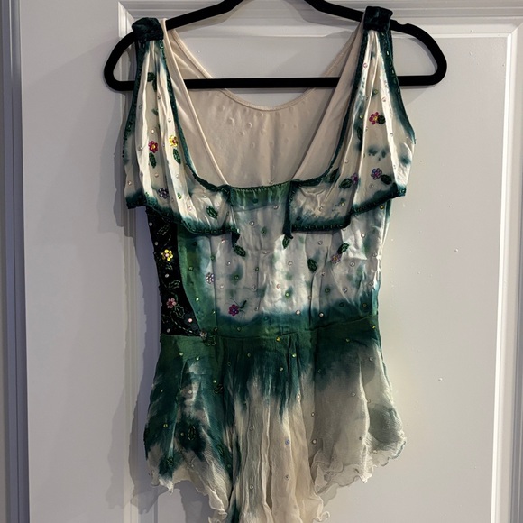 Embellished Green and White Sleeveless Figure Skating Dress - Picture 5 of 9